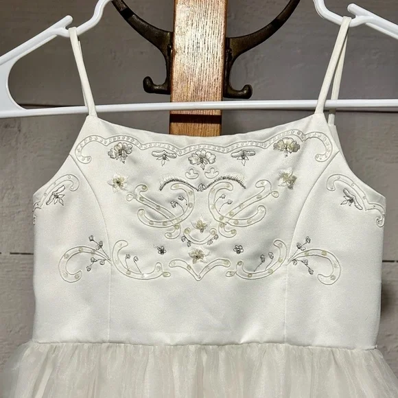 David’s Bridal Flower Girl Junior Bridesmaid Girl’s Dress Embroidery Tulle Sz 5 - Picture 2 of 7
